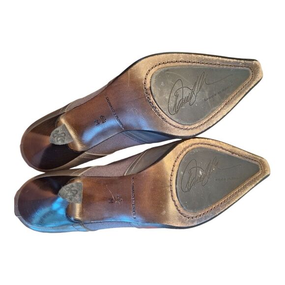 DONALD J. PLINER Leather Shoe Zip Front Peace Medallion Heeled Bootie Spain 6.5 - Picture 11 of 16